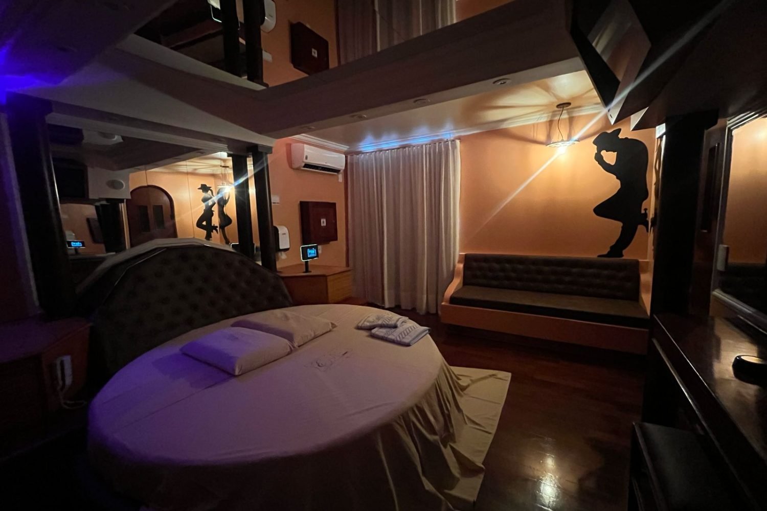 Glamour - Espacial (5)